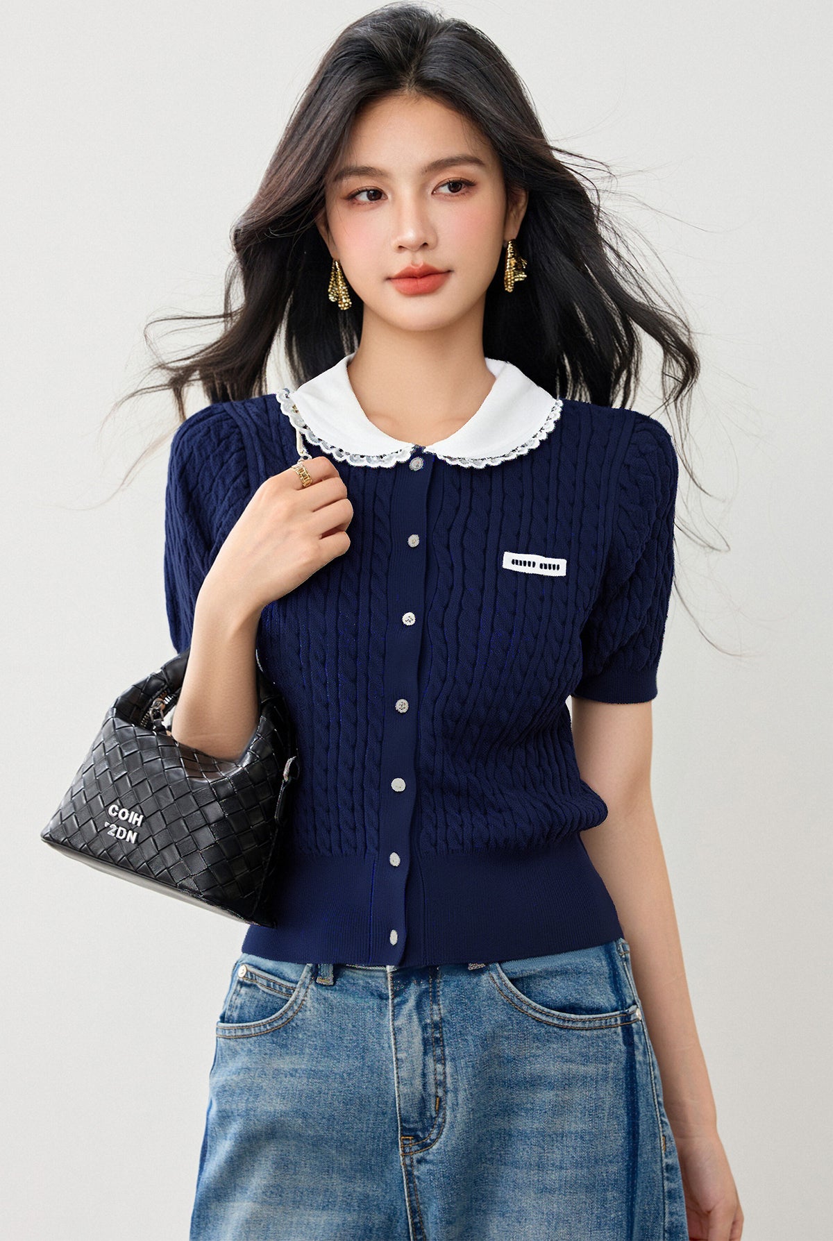 ラウンドネックロゴニット半袖トップス