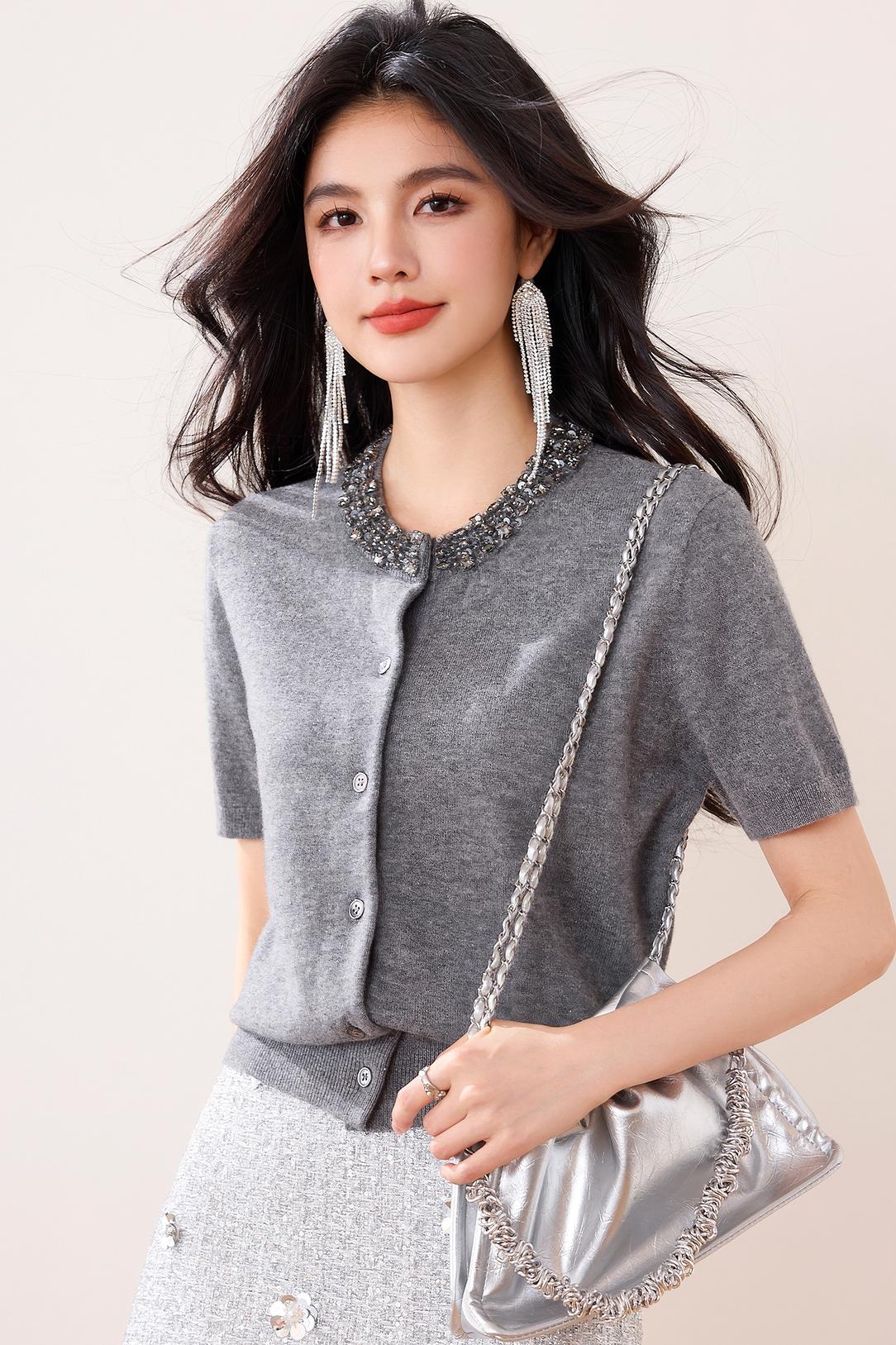 ダイヤモンドスタッズTシャツ