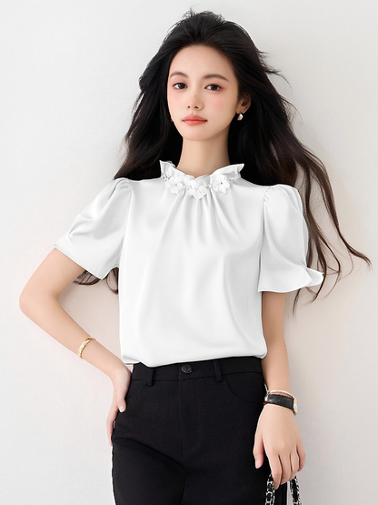 スタイリッシュなスリミングTシャツ