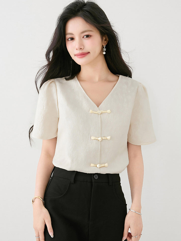 ボタン付きシフォンシャツ