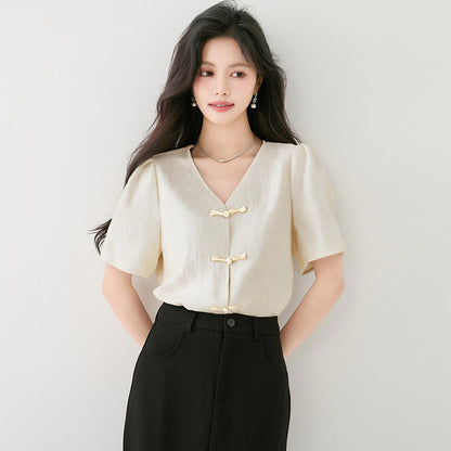 ボタン付きシフォンシャツ