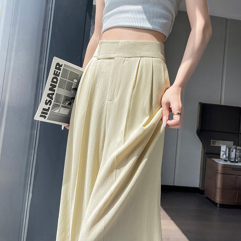 脚の大きいパンツ