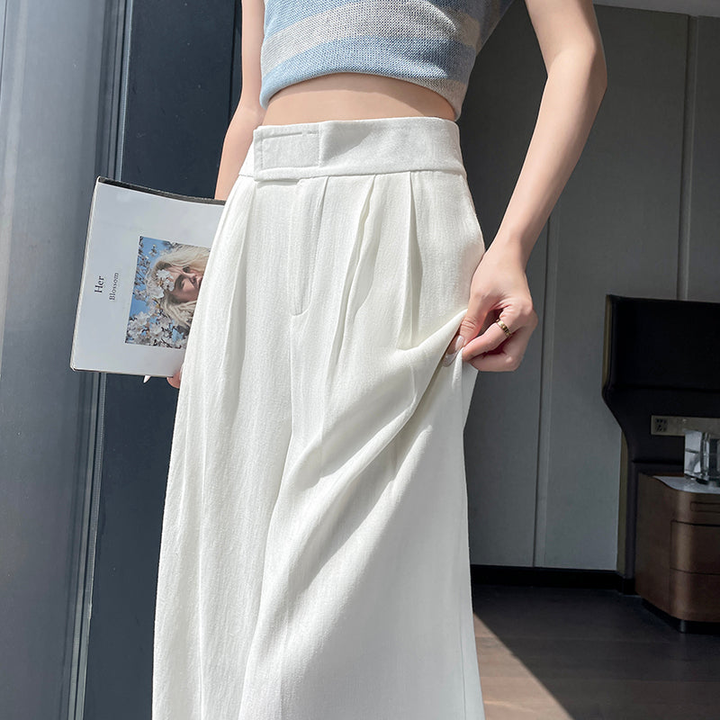 脚の大きいパンツ