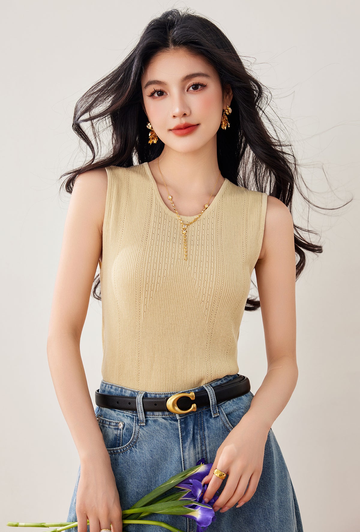 アンダーレイトップ