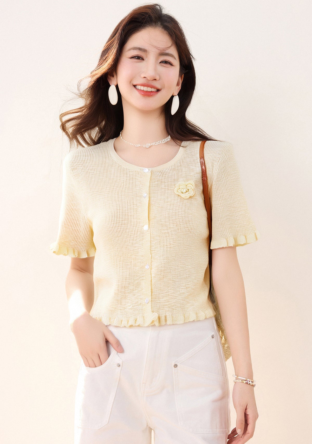 フラワーイヤーエッジセーター