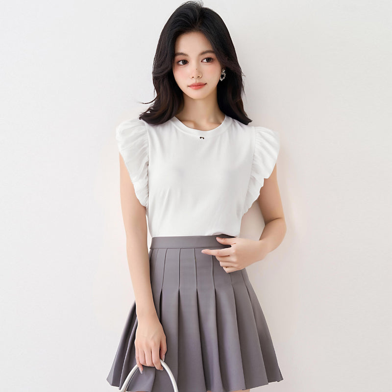 ホワイトラウンドネックシャツ