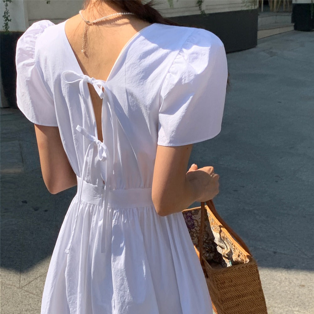 Vネックパフスリーブドレス