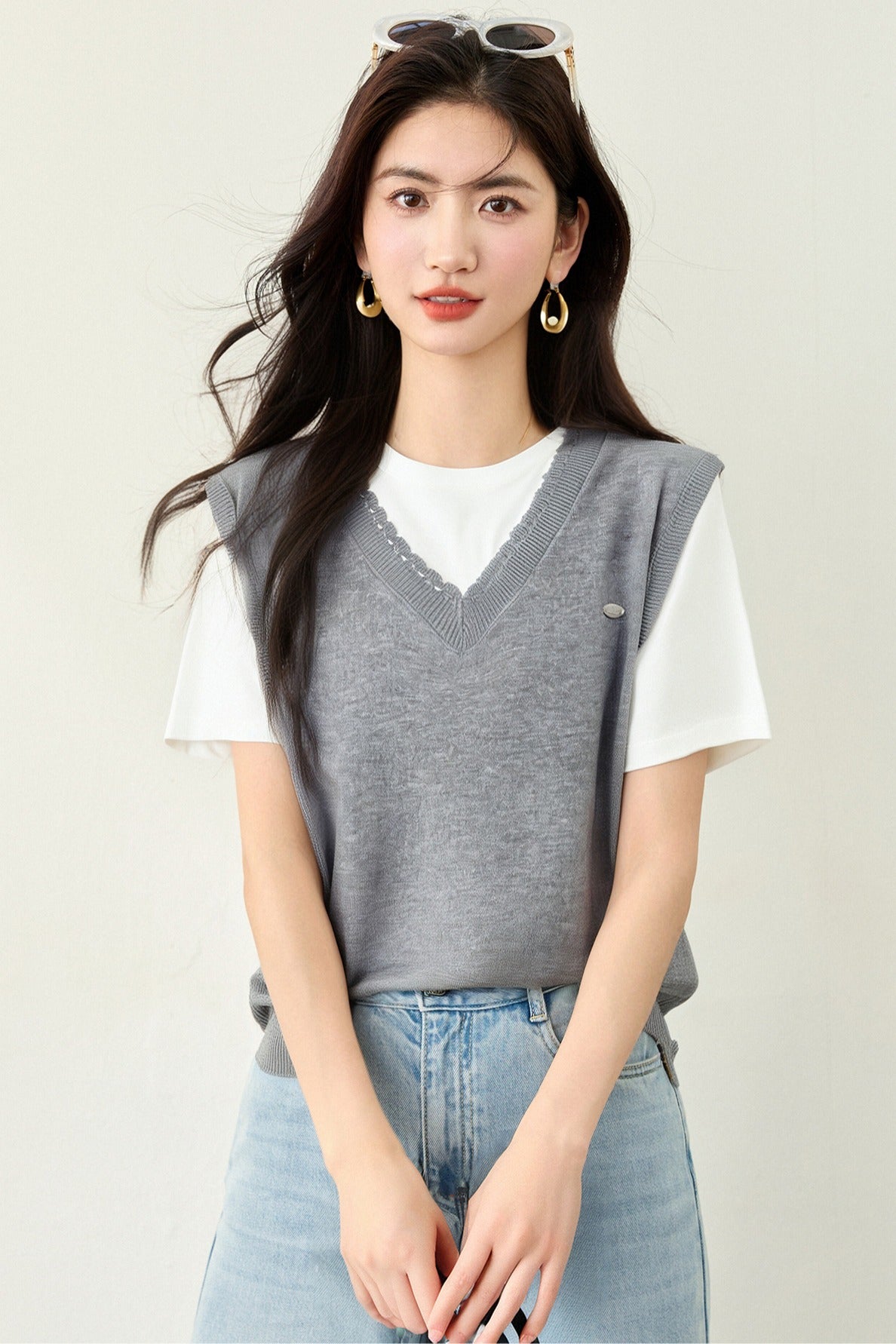 ラウンドネックカートゥーン半袖セーター