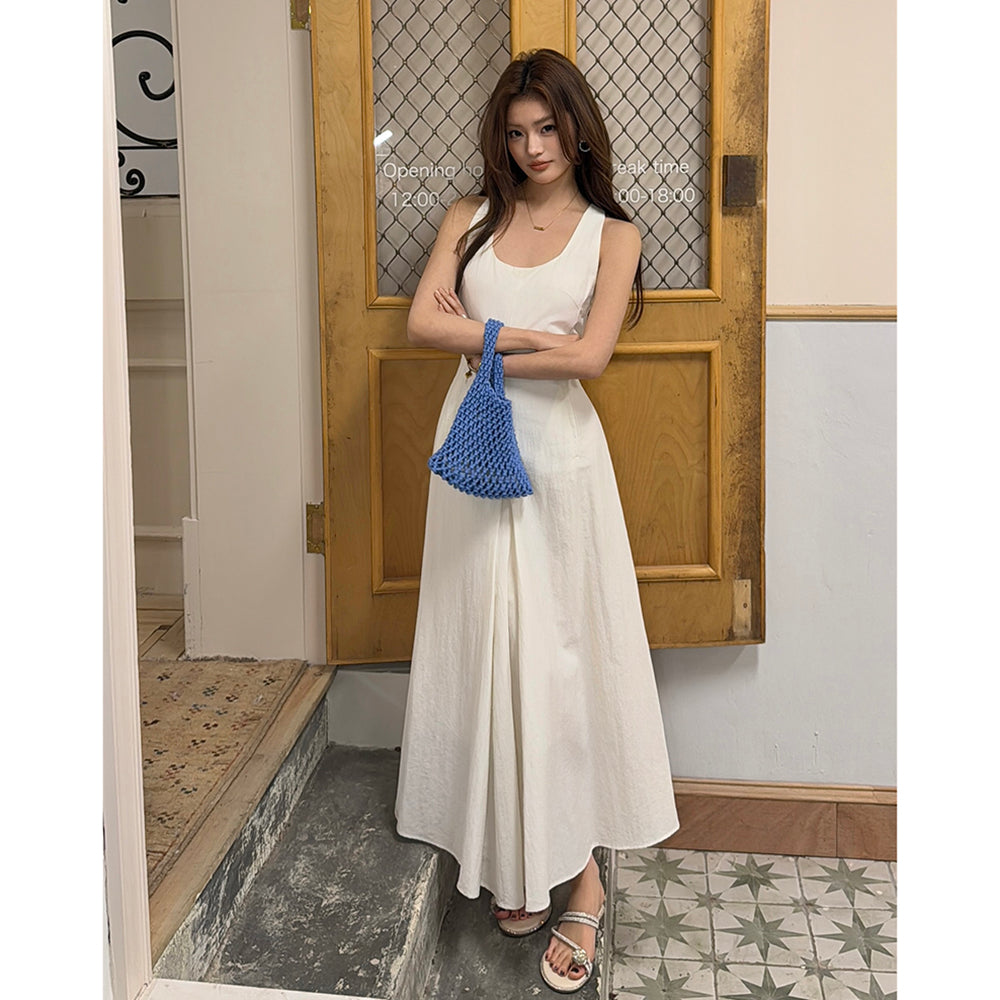 D13 シンプルホワイトロングスカート