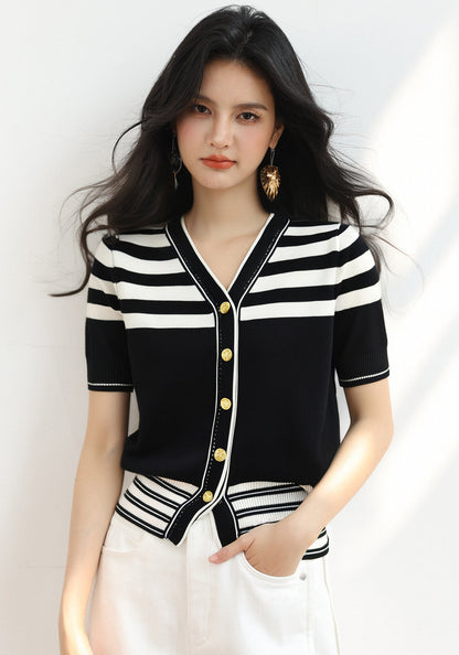 スリムフィットクロップドトップ