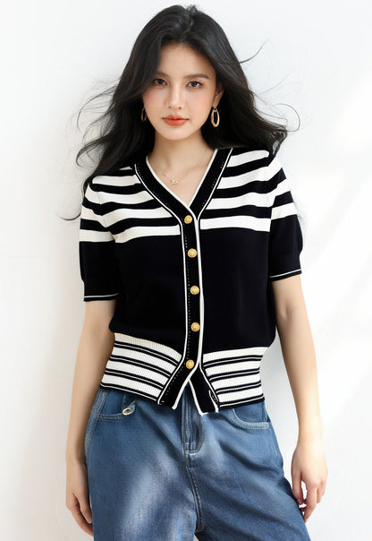 スリムフィットクロップドトップ