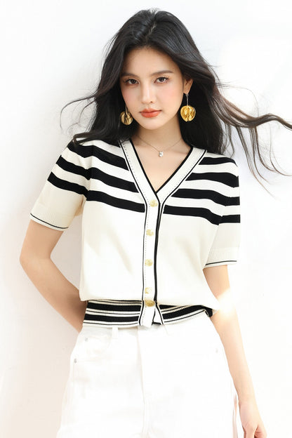 スリムフィットクロップドトップ