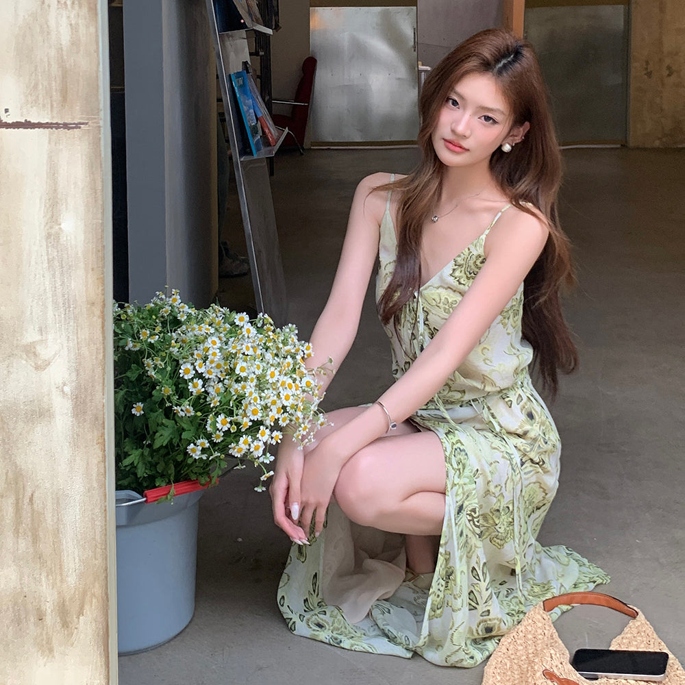 Vネックプリントドレス