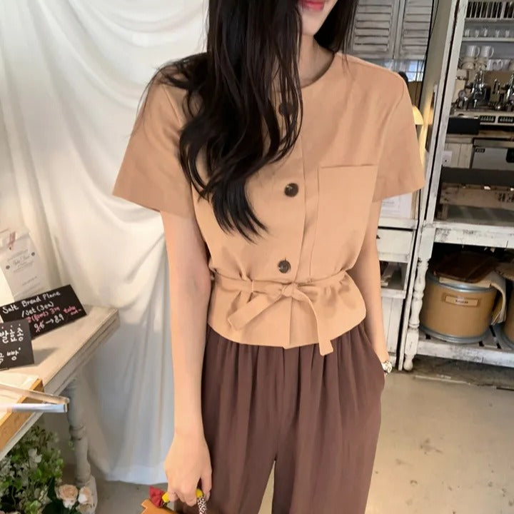 ラウンドネックレースアップシャツ