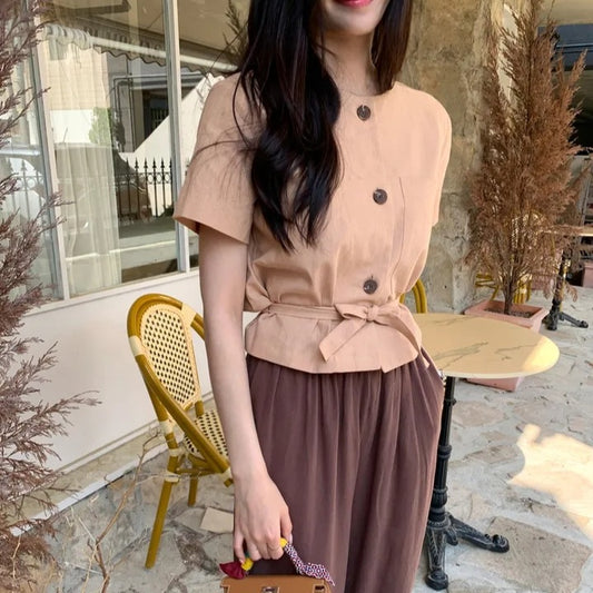 ラウンドネックレースアップシャツ