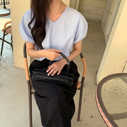 Vネックランタンスリーブシャツ