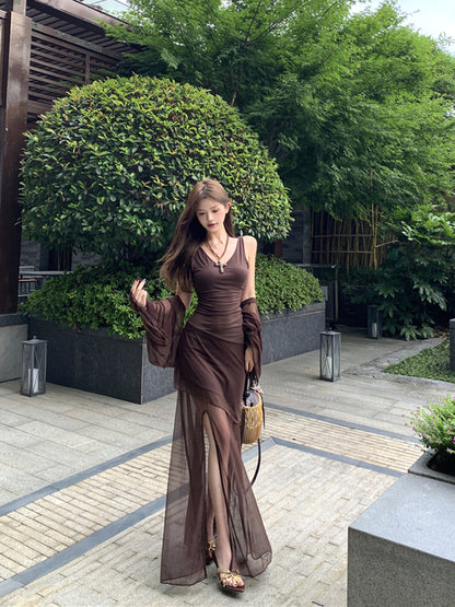 Vネックメッシュスドレス+日焼け止めカーディガン