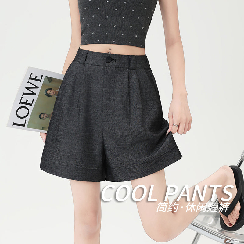 Aラインホワイトショーツ