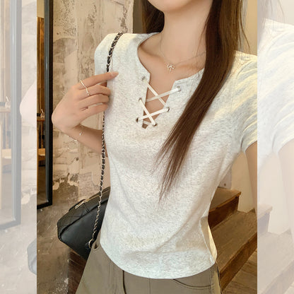 Vネックショートトップ